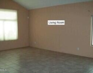 10384 W Primrose Drive - Photo Thumbnail 3