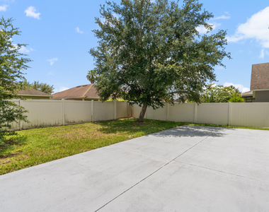 12532 Sawgrass Oak Street - Photo Thumbnail 34