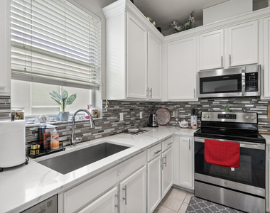 12532 Sawgrass Oak Street - Photo Thumbnail 7