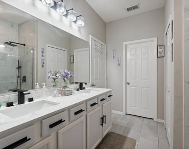 12532 Sawgrass Oak Street - Photo Thumbnail 17