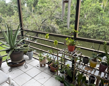 107 Royal Park Drive - Photo Thumbnail 6