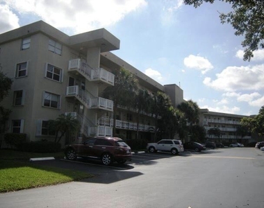 107 Royal Park Drive - Photo Thumbnail 4