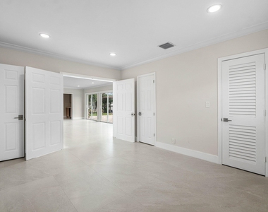 1525 Se 6th Street - Photo Thumbnail 33