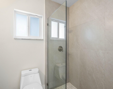 1525 Se 6th Street - Photo Thumbnail 36