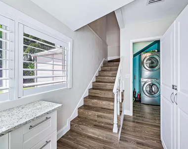 322 Maddock Street - Photo Thumbnail 9