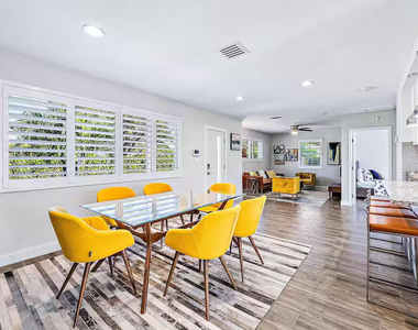 322 Maddock Street - Photo Thumbnail 12