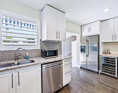 322 Maddock Street - Photo Thumbnail 11