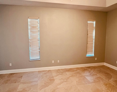 218 Sw Ridgecrest Drive - Photo Thumbnail 13