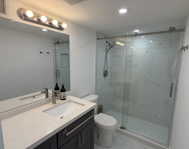 550 Bayshore Drive - Photo Thumbnail 17