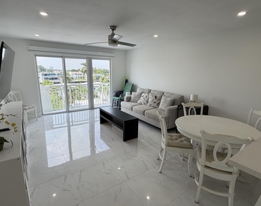 550 Bayshore Drive - Photo Thumbnail 18