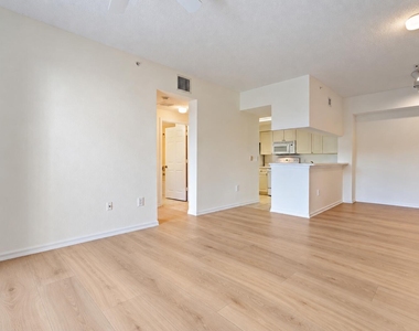 3022 Alcazar Place - Photo Thumbnail 5