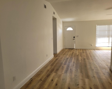 2911 Sw Lucerne Street - Photo Thumbnail 17