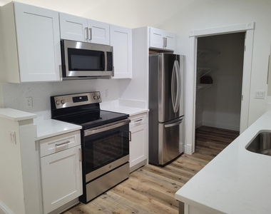 2911 Sw Lucerne Street - Photo Thumbnail 1