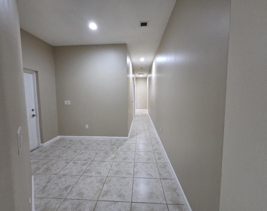 4321 Coquina Winds Way - Photo Thumbnail 30