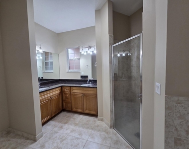 4321 Coquina Winds Way - Photo Thumbnail 71
