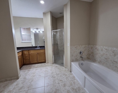 4321 Coquina Winds Way - Photo Thumbnail 24