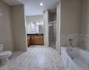 4321 Coquina Winds Way - Photo Thumbnail 68