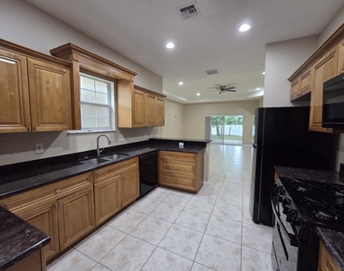 4321 Coquina Winds Way - Photo Thumbnail 11