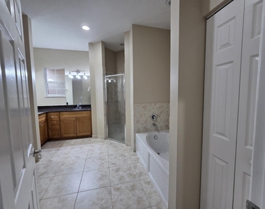 4321 Coquina Winds Way - Photo Thumbnail 22