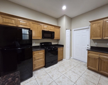 4321 Coquina Winds Way - Photo Thumbnail 8