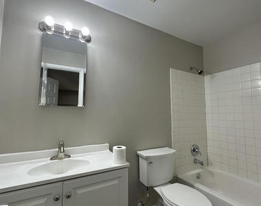 4564 Gulfstream Road - Photo Thumbnail 7