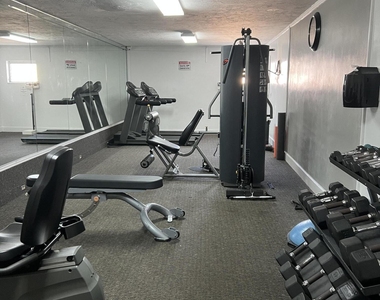 2271 Ne 68th Street - Photo Thumbnail 21