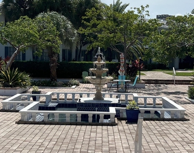 2271 Ne 68th Street - Photo Thumbnail 16