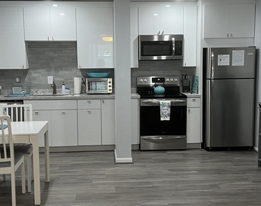 2271 Ne 68th Street - Photo Thumbnail 1