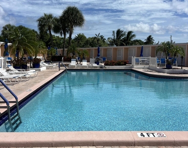 2271 Ne 68th Street - Photo Thumbnail 19