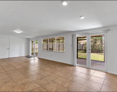 1315 Buchanan Street - Photo Thumbnail 18