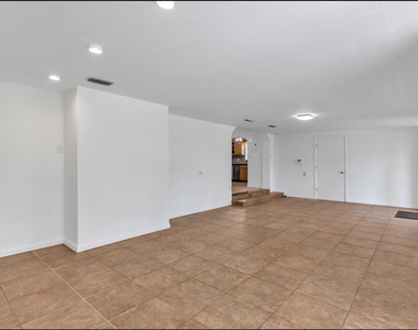1315 Buchanan Street - Photo Thumbnail 14