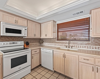 3951 N Ocean Boulevard - Photo Thumbnail 12