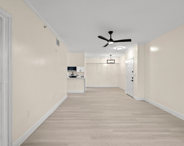 11721 W Atlantic Boulevard - Photo Thumbnail 6