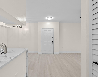 11721 W Atlantic Boulevard - Photo Thumbnail 11