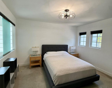 20824 Ne 30th Place - Photo Thumbnail 23