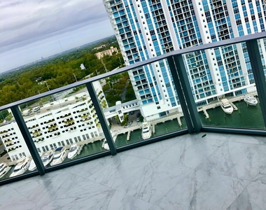 17111 Biscayne Boulevard - Photo Thumbnail 15