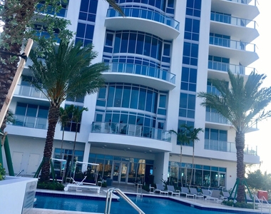 17111 Biscayne Boulevard - Photo Thumbnail 17