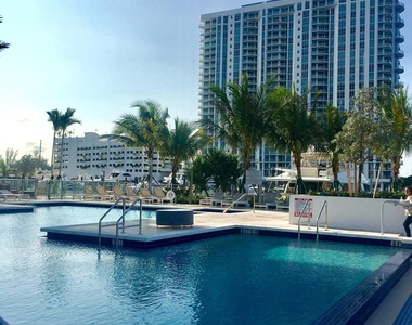 17111 Biscayne Boulevard - Photo Thumbnail 21