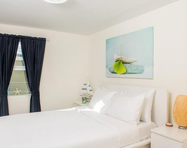 129 E Hart Street - Photo Thumbnail 13