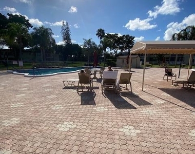 9 Willowbrook Lane - Photo Thumbnail 18
