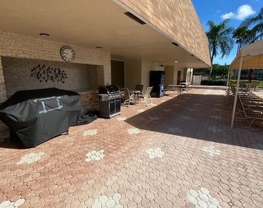 9 Willowbrook Lane - Photo Thumbnail 12