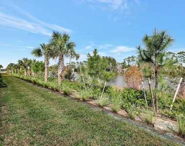 5764 Se Edgewater Circle - Photo Thumbnail 30