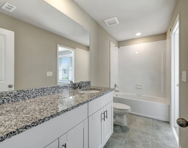 5764 Se Edgewater Circle - Photo Thumbnail 23