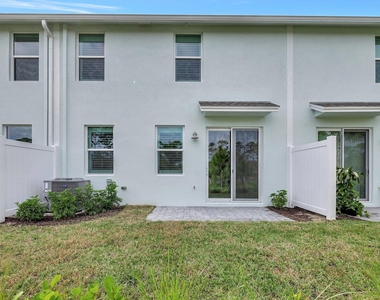 5764 Se Edgewater Circle - Photo Thumbnail 27