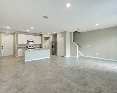 5764 Se Edgewater Circle - Photo Thumbnail 11