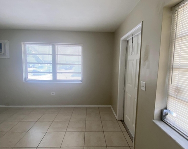 918 11th Avenue N - Photo Thumbnail 2
