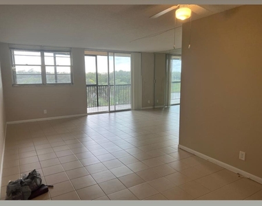 3001 W Rolling Hills Circle - Photo Thumbnail 25