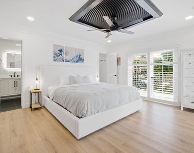 4030 Ne 25th Avenue - Photo Thumbnail 9