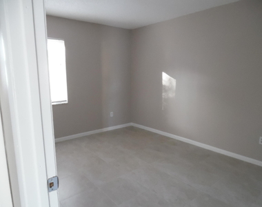 3986 Hernden Drive - Photo Thumbnail 3