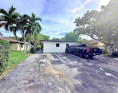 1132 Nw 5th Court - Photo Thumbnail 1